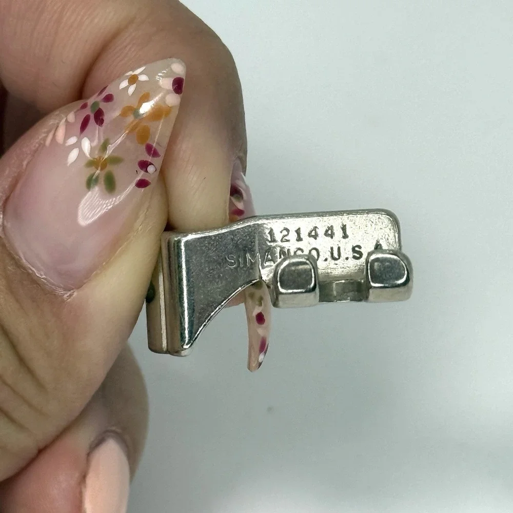 VTG Mid 1900's Simanco Singer Sewing Machine Presser Foot 121441 USA Metal Part‎
